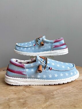 Hey Dude Wally Americana Denim Star Mens Loafers Size 9 Patriotic Slip On Stars